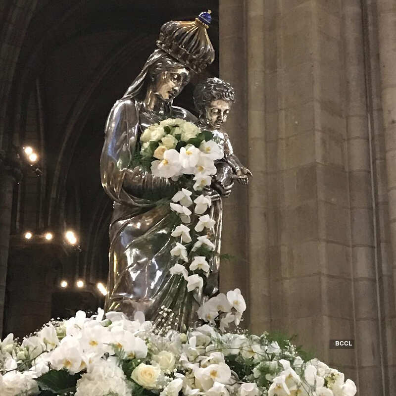 Pictures of Notre-Dame Cathedral treasures that make it so special