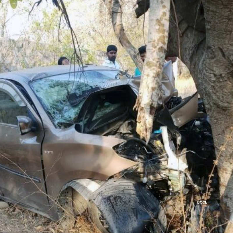 Telugu TV stars Bhargavi and Anusha Reddy killed in road accident