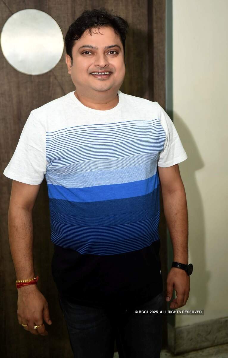 Mukherjee Dar Bou: Success Party