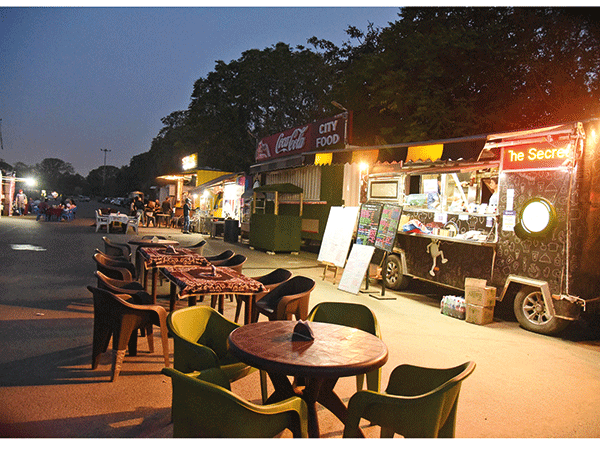 After Legal Trouble Food Trucks Drive Out Of Gurgaons