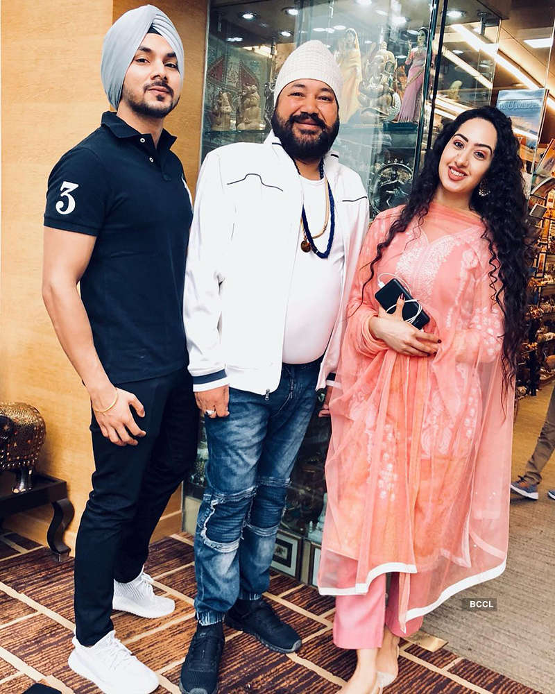 Stunning pictures of Daler Mehndi's daughter-in-law Jessica Mehndi you simply can't give a miss! Pics | Stunning pictures of Daler Mehndi's daughter-in-law Jessica Mehndi you simply can't give a miss! Photos |