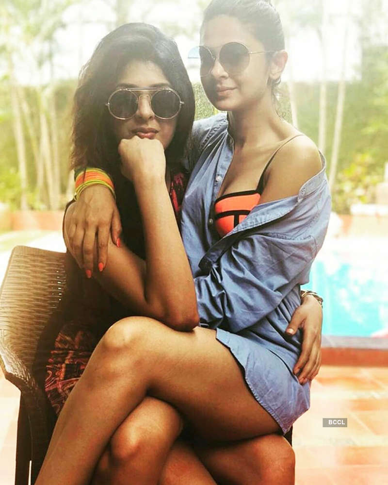 Jennifer Winget looks drop-dead gorgeous in blue monokini, stunning pictures take over the internet