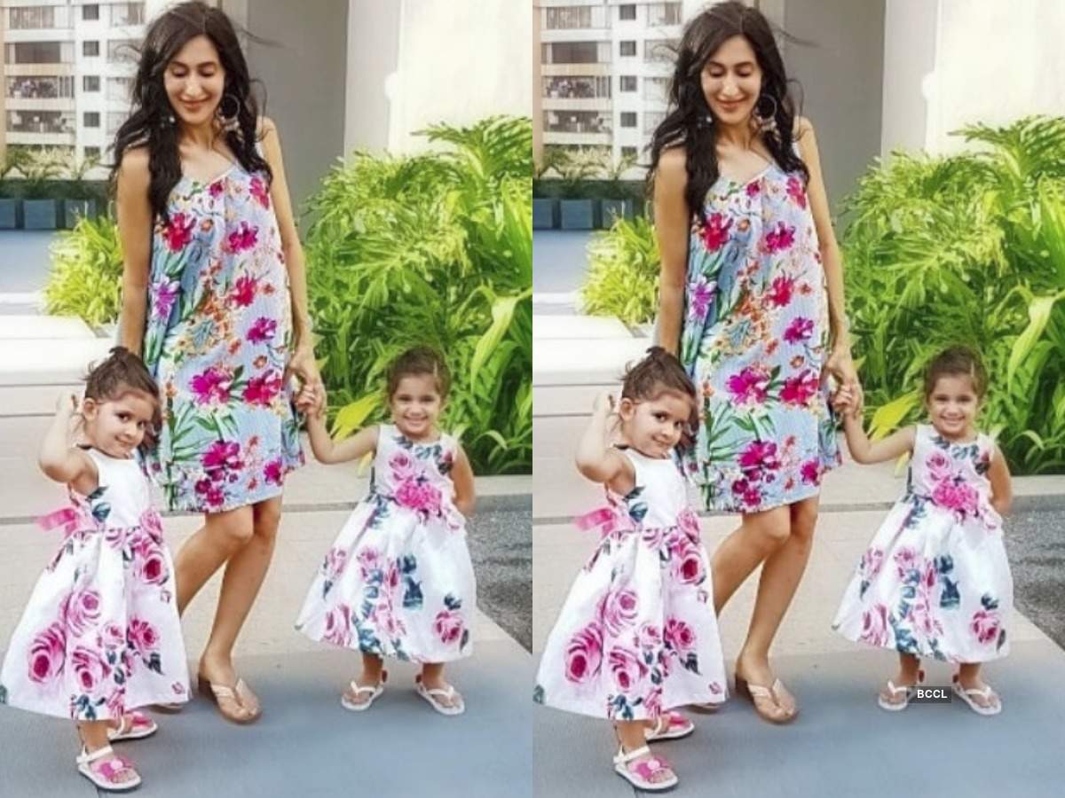 Karanvir Bohra's twin baby girls and wife Teejay twinning in frocks is too cute