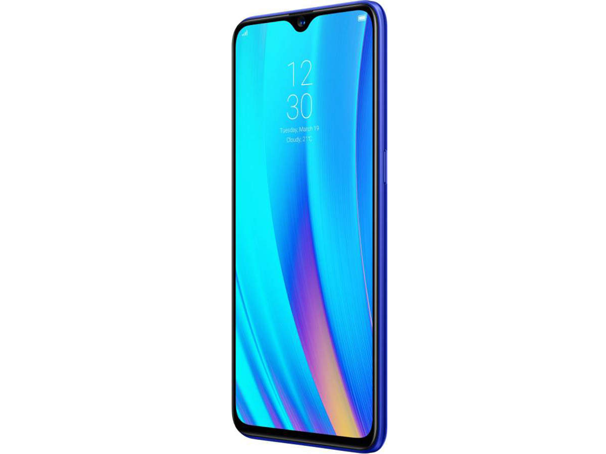 Front camera: Realme 3 Pro leads in megapixels