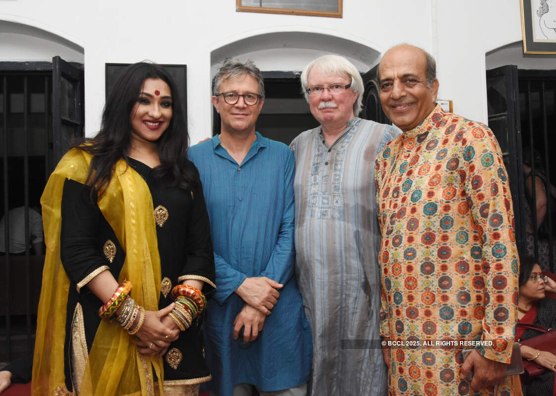 Rituparna Sengupta, Bruce Bucknell, J&uuml;rgen Thomas Schrod and Dinesh Trivedi