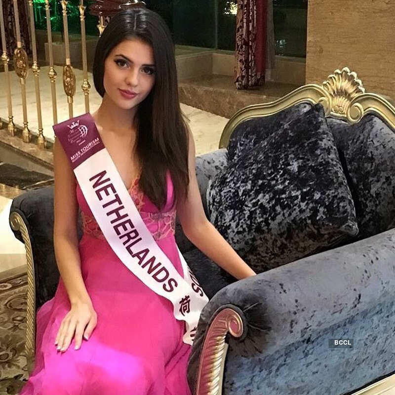 Nathalie Mogbelzada's pictures