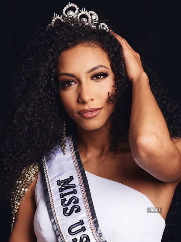 Cheslie Kryst's pictures