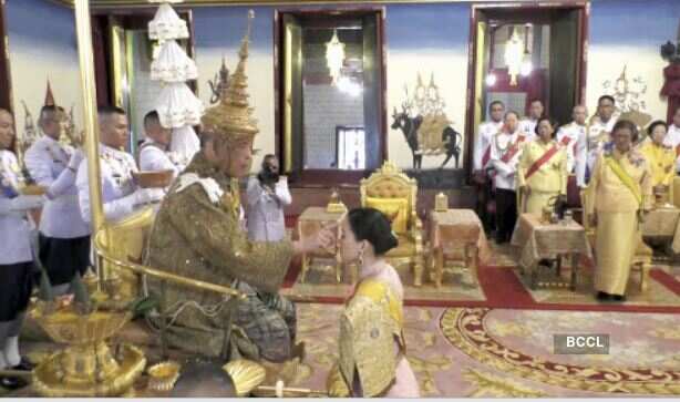 Thailand King Maha Vajiralongkorn crowned in elaborate ceremony