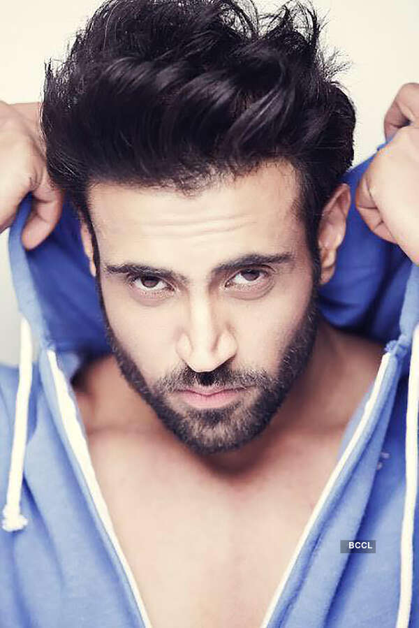 Navdeep Chhabra Photos