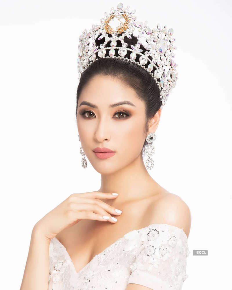 Jennifer Le crowned Mrs. World 2019