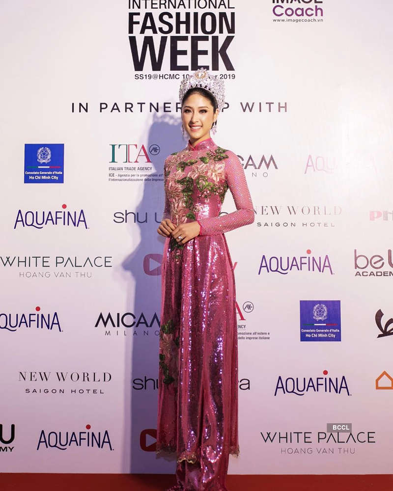 Jennifer Le crowned Mrs. World 2019