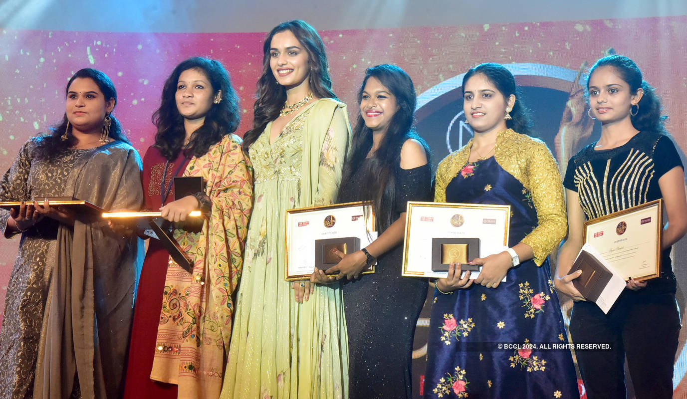Miss World 2017 Manushi Chhillar felicitates Golden Girls