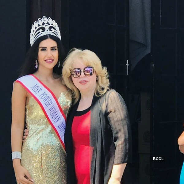 Melika Razavi's pictures