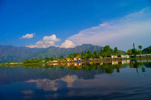 Dal Lake to get 16 viewing points to enhance the experience of tourists ...