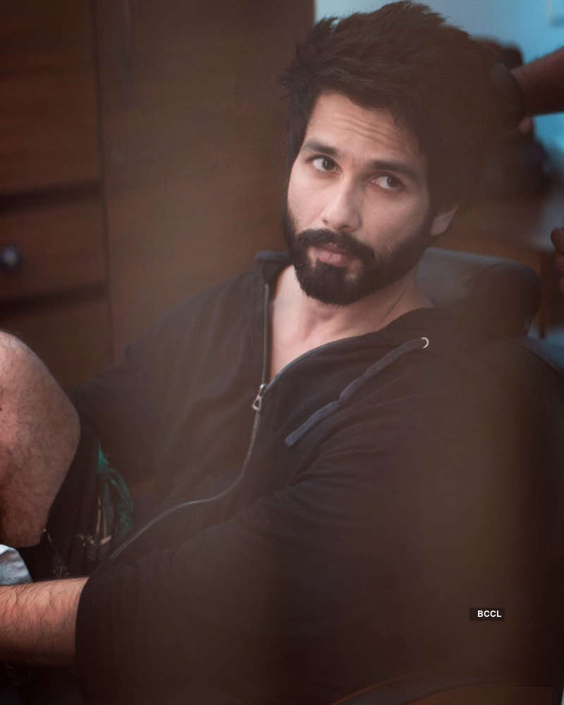 To watch Scarlett Johansson taking a shower was Shahid Kapoor's wildest fantasy?