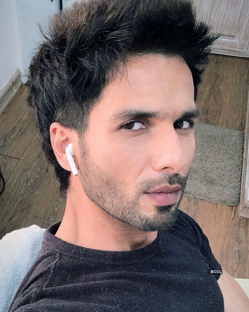 To watch Scarlett Johansson taking a shower was Shahid Kapoor's wildest fantasy?