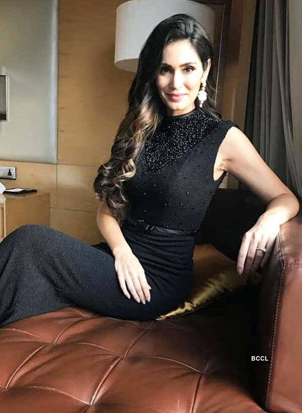 Bruna Abdullah pictures