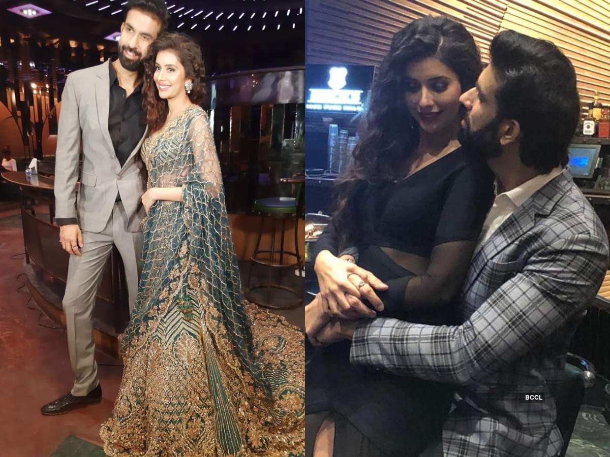 Mere Angne Meins Charu Asopa And Beau Rajeev Sen Look Royal In