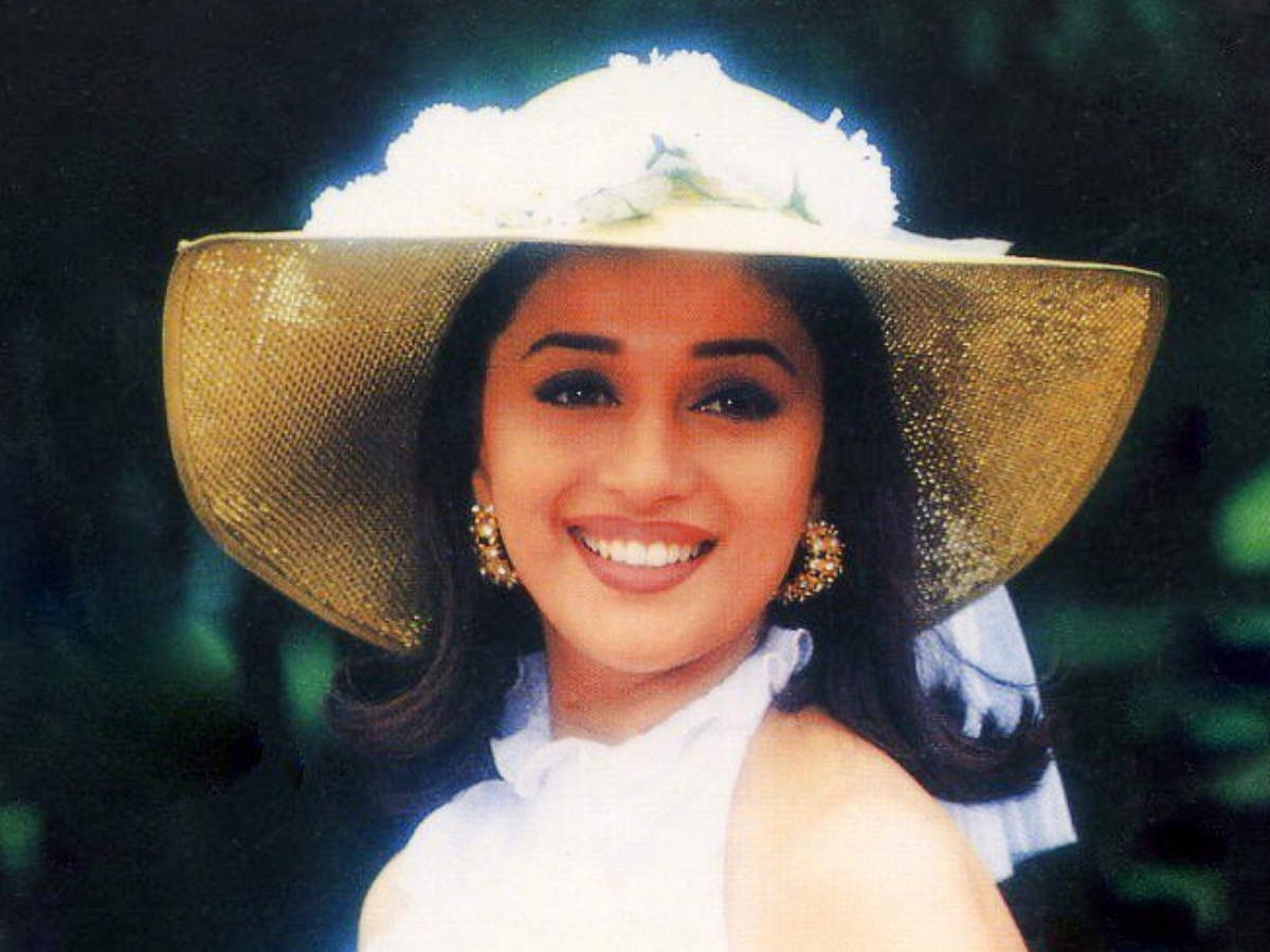 Madhuri Becomes The Dhak Dhak Girl Mumbai Mirror 