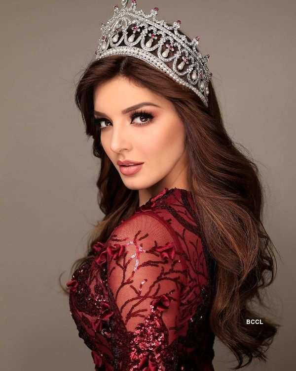 Andrea Toscano crowned Miss International Mexico 2019