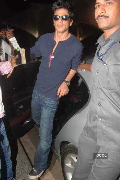 SRK @ Mumbai Airport