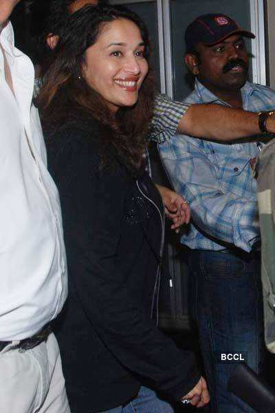 Madhuri @ Mumbai Airport