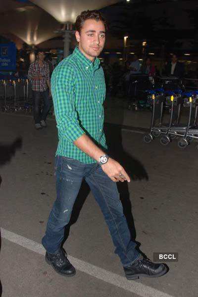 Imran spotted @ Mumbai Airport