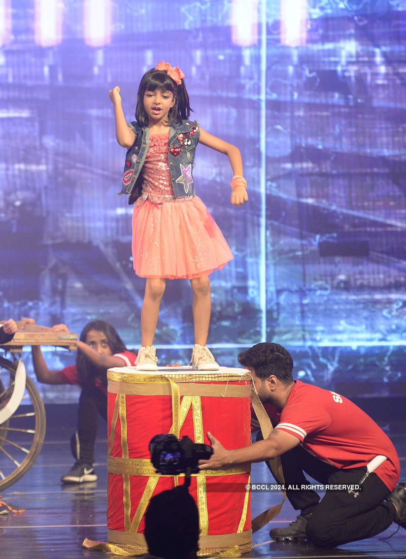 Bachchan family cheers for Aaradhya’s debut stage performance