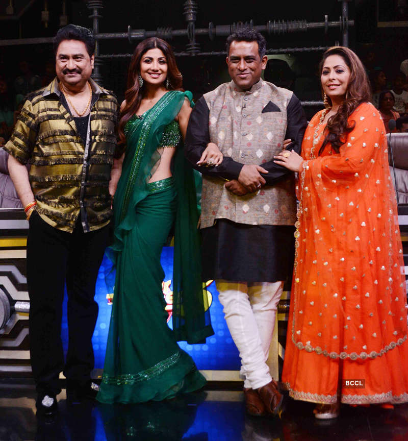 Kumar Sanu, Shilpa Shetty Kundra, Anurag Basu and Geeta Kapoor are all smiles on the sets of 'Super Dancer Chapter 3' in Mumbai - Photogallery
