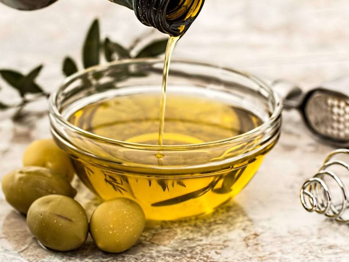 5 Simple Ways To Use Olive Oil For Natural Skincare