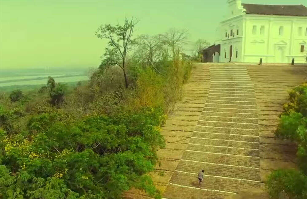 Evadu-Thakkuva-Kadu5