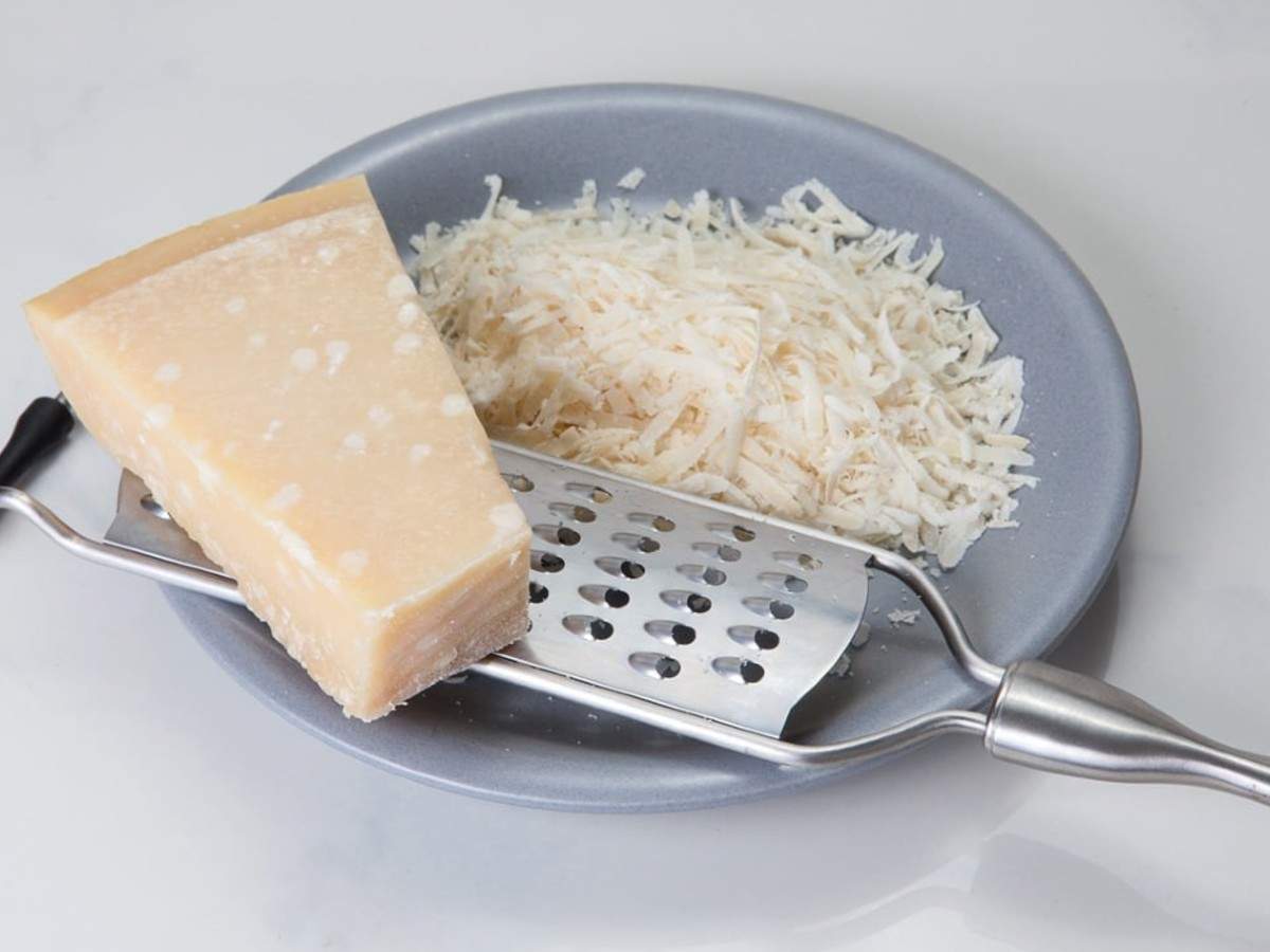 Asla önceden rendelenmiş peynir kullanmayın!