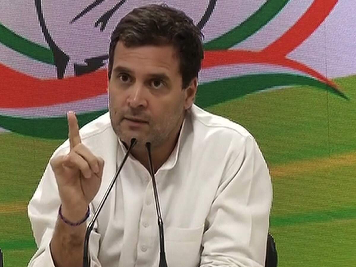 AICC member asks all CWC members to quit except Rahul Gandhi