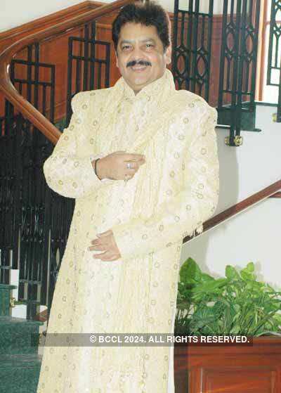 Udit Narayan's photo shoot