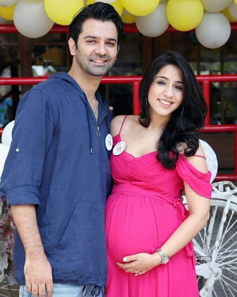Barun Sobti and Pashmeen soon to welcome first child, baby shower pictures go viral