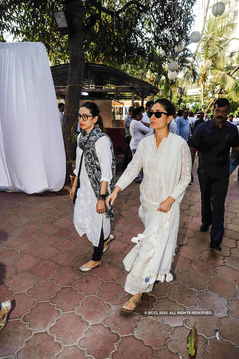 Veeru Devgan prayer meet pictures