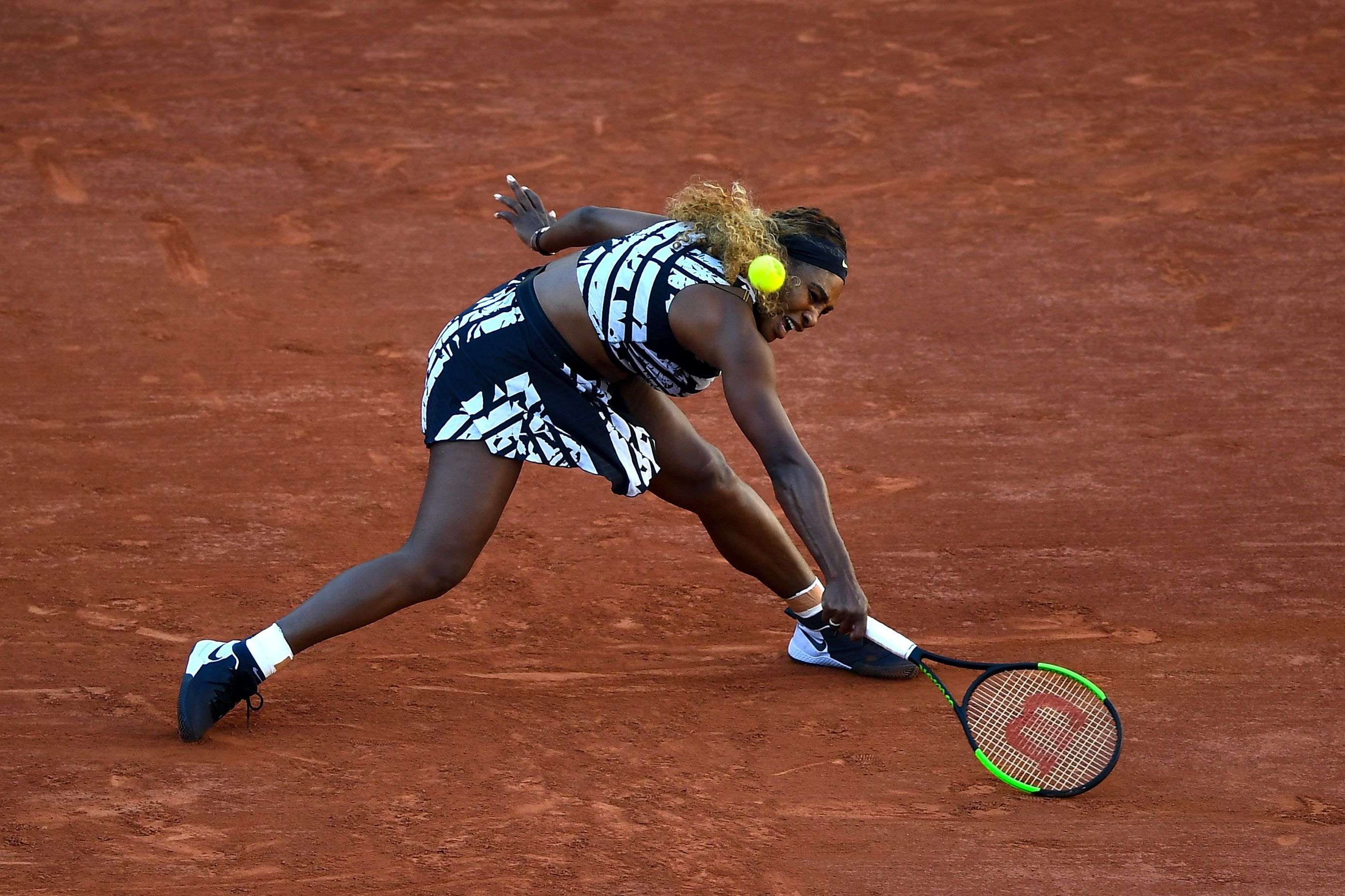 Serena and Naomi knocked out of French Open 2019