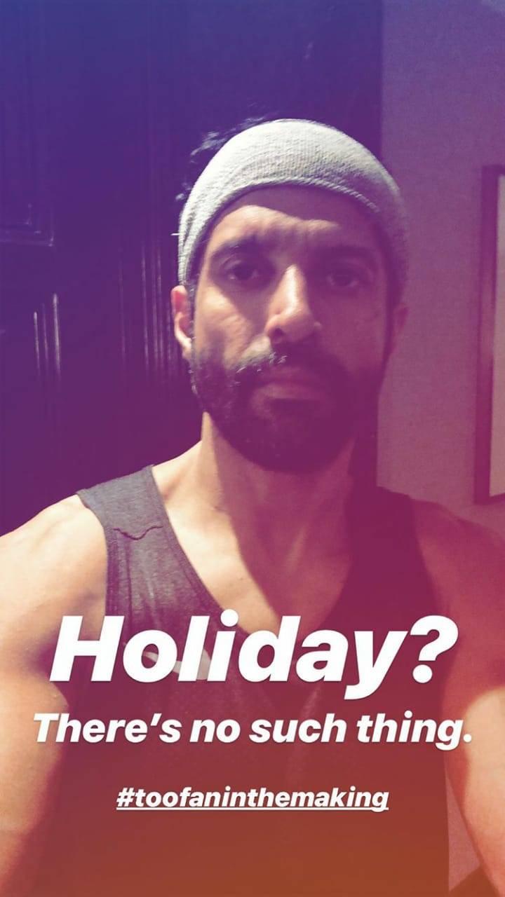 In pic: Post holidays, Farhan Akhtar is pumping back to Toofan mode ...