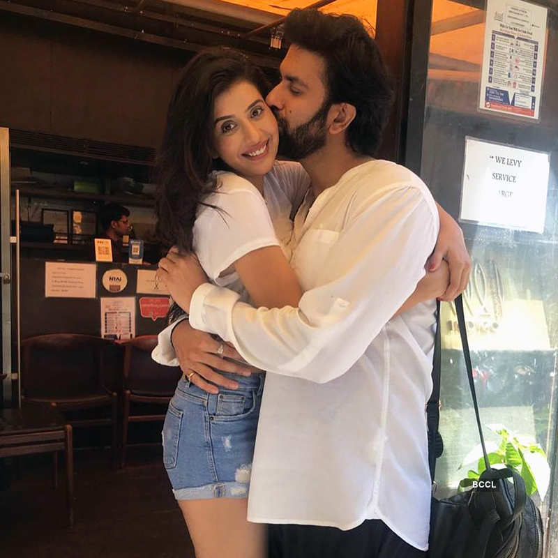 Cosy pictures of Sushmita Sen's brother Rajeev Sen & Charu Asopa amid ...