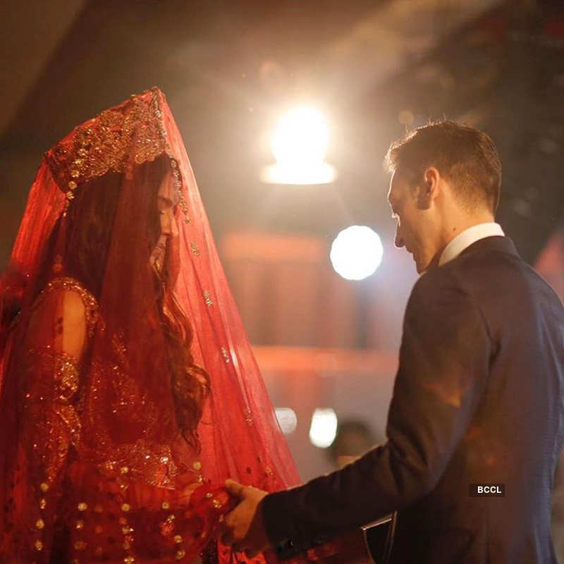Turkish beauty queen Amine Gulse marries Arsenal’s Mesut Ozil