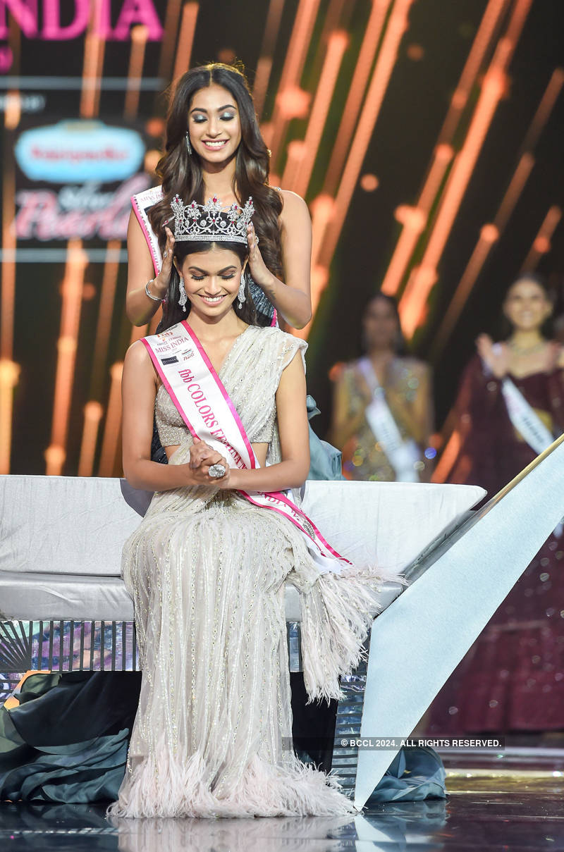 Rajasthan girl Suman Rao crowned fbb Colors Femina Miss India World 2019