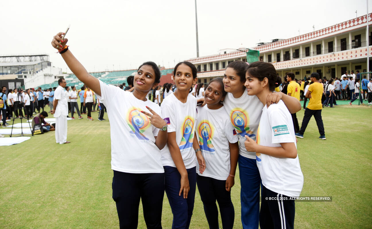 Jyoti, Kanika, Anushka, Garima and Kanak