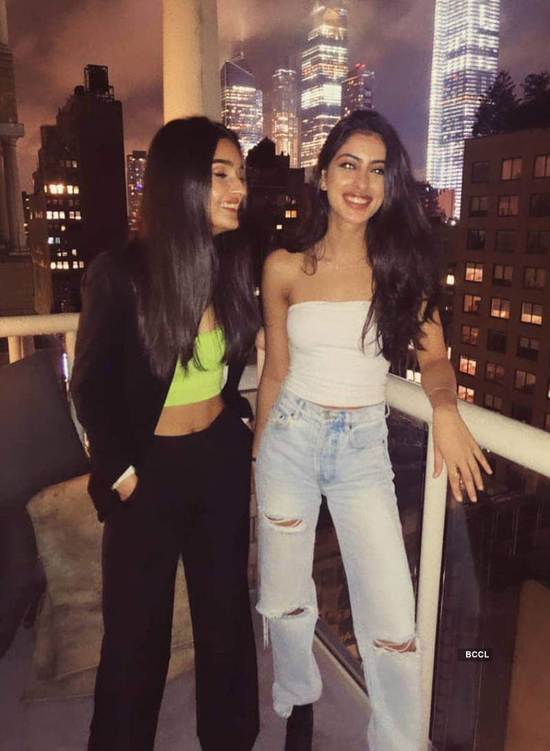 Navya Naveli Nanda Is A Stunner In Saree Flaunts Her White Hair In