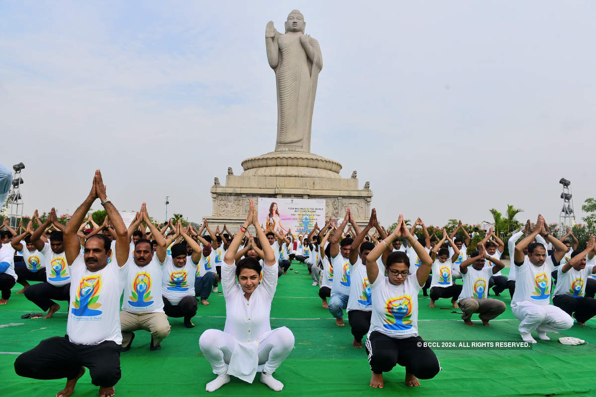Hyderabadis celebrate International Yoga Day