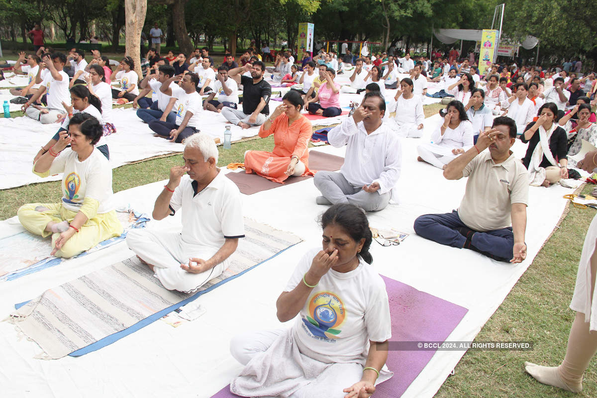 Lucknow bends over backwards for International Yoga Day