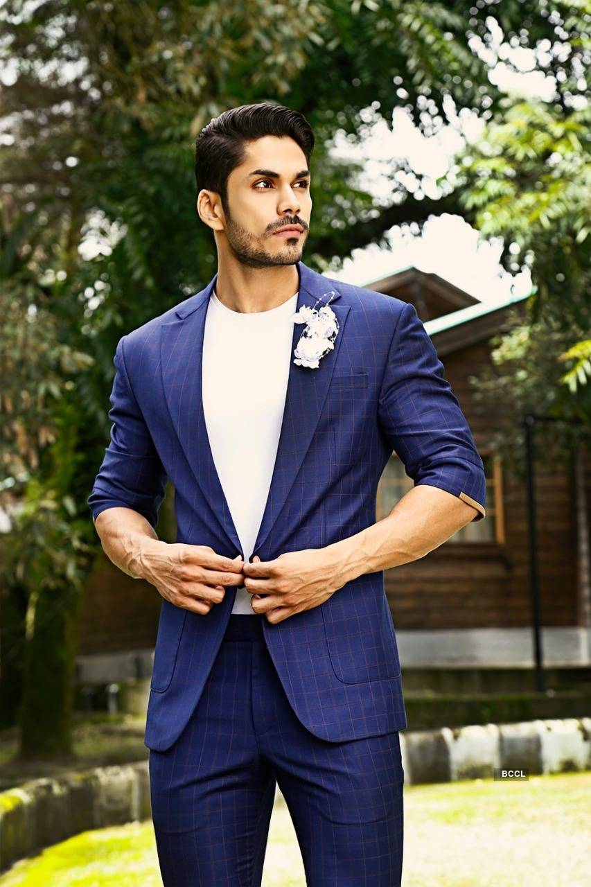 Know more about the dashing model Mudit Malhotra...