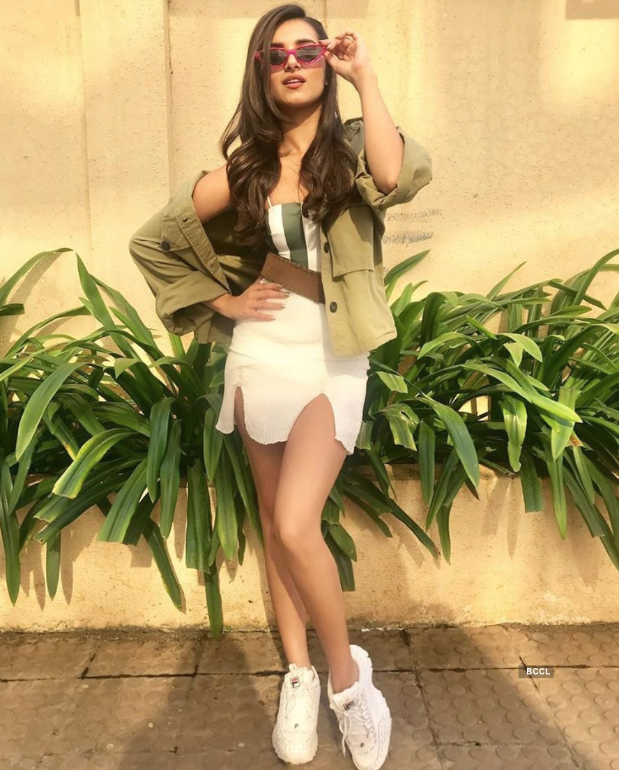 These stylish pictures of Tara Sutaria make heads turn on the internet