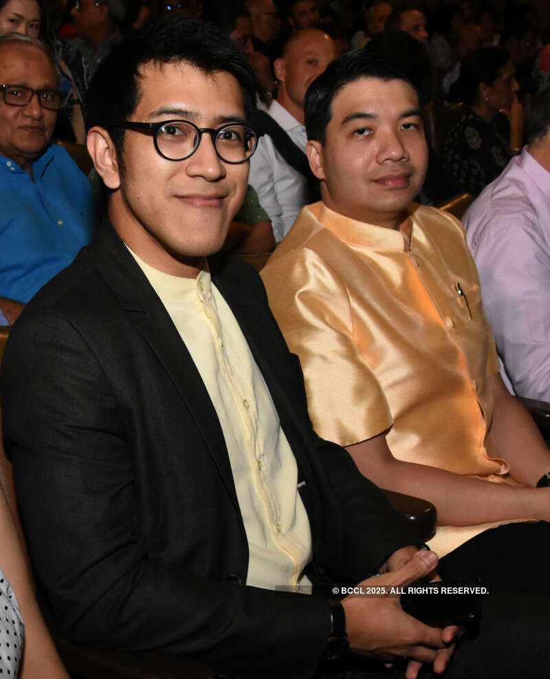 Nutt Svasti and Salee