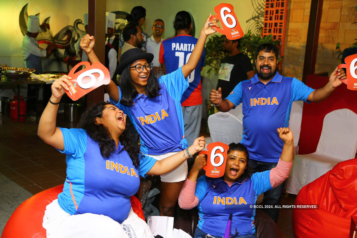 Sandalwood celebrities get together to watch the India-England match
