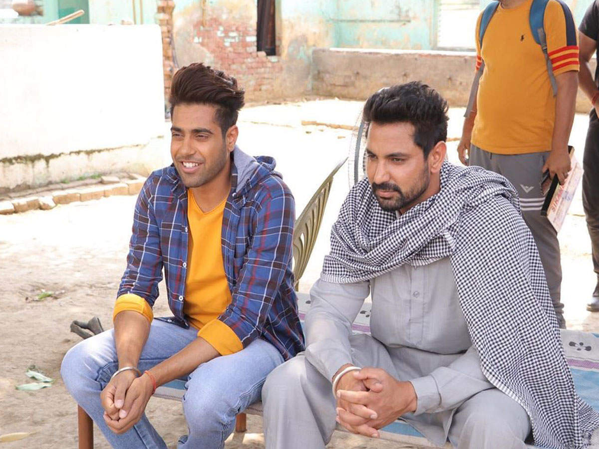 Sikander 2 Guri Shares A Picture Of Him And Kartar Cheema From The Sets Know the workout routine and diet chart followed by handsome hunk kartar cheema. sikander 2 guri shares a picture of